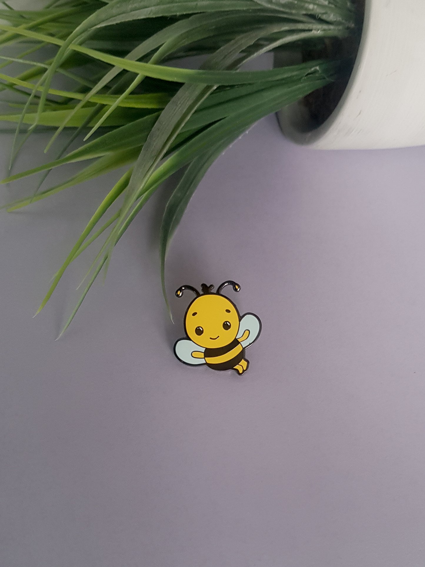 Mimi the Bee, enamel pin, lapel pin, decoration, jacket, backpack