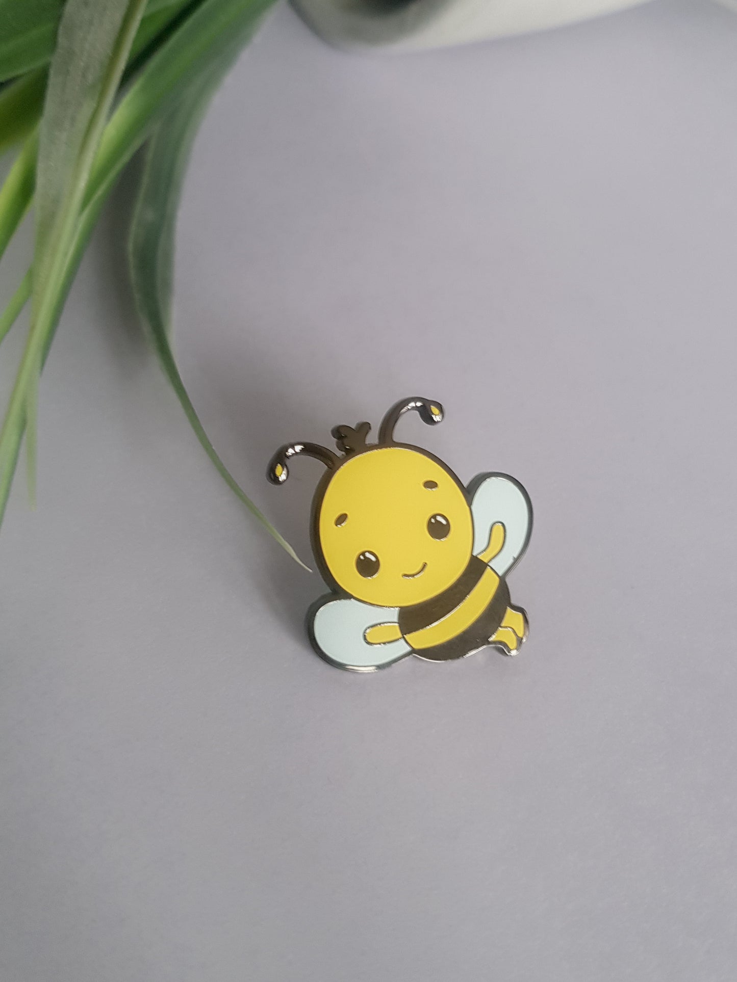Mimi the Bee, enamel pin, lapel pin, decoration, jacket, backpack