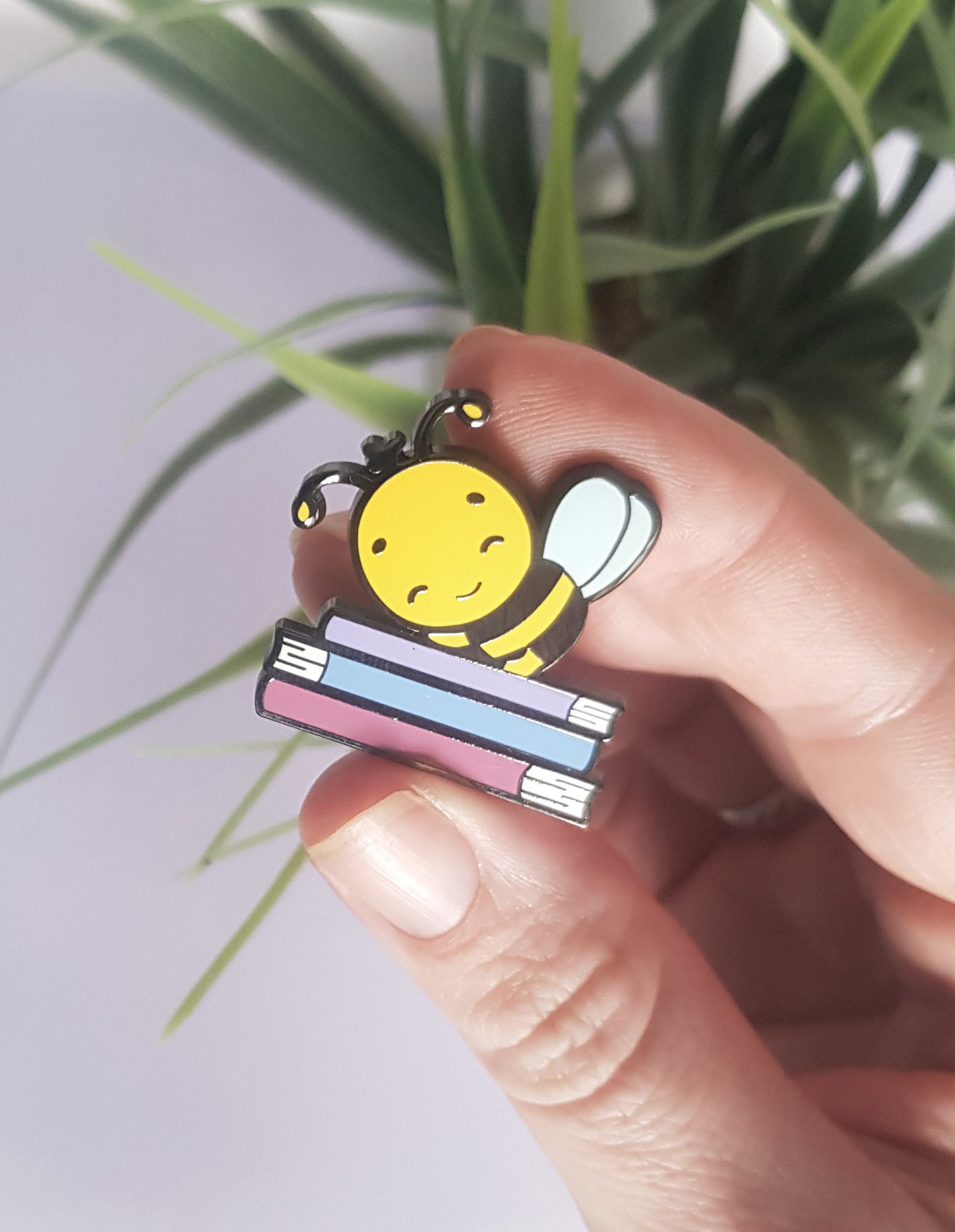 Mimi the Bee, enamel pin, lapel pin, decoration, jacket, backpack