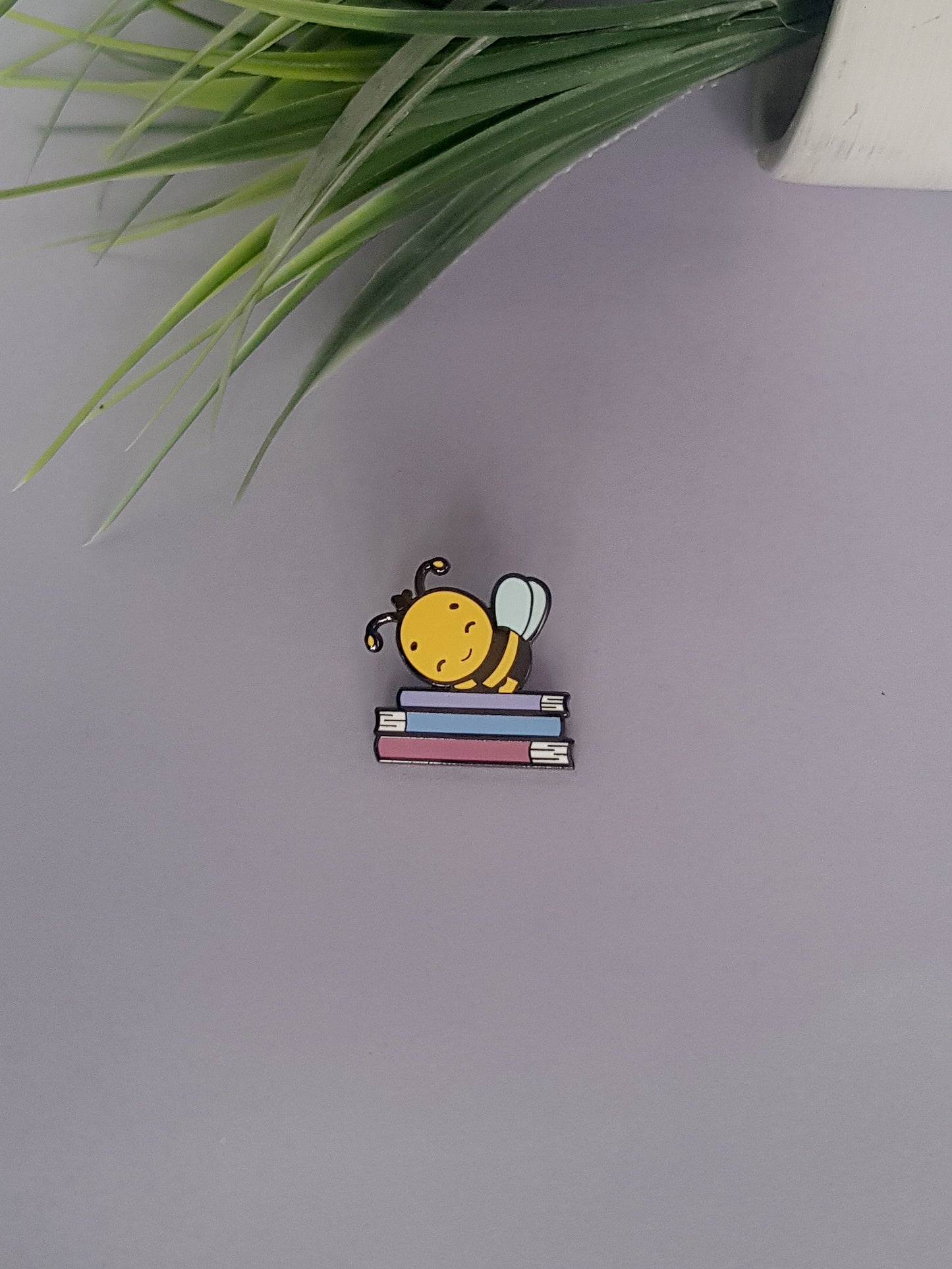 Mimi the Bee, enamel pin, lapel pin, decoration, jacket, backpack