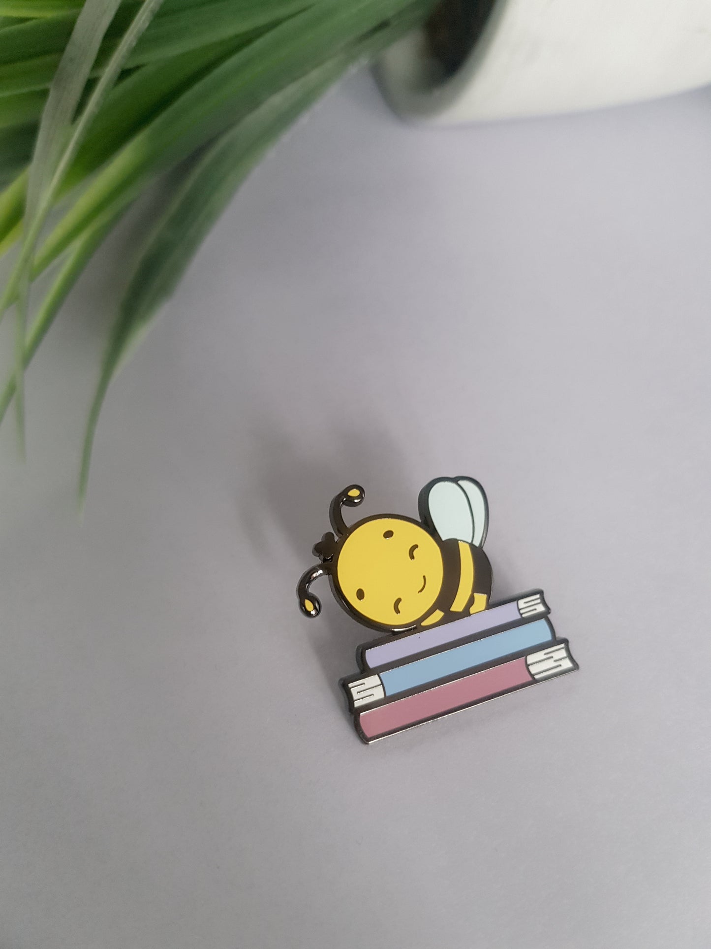 Mimi the Bee, enamel pin, lapel pin, decoration, jacket, backpack