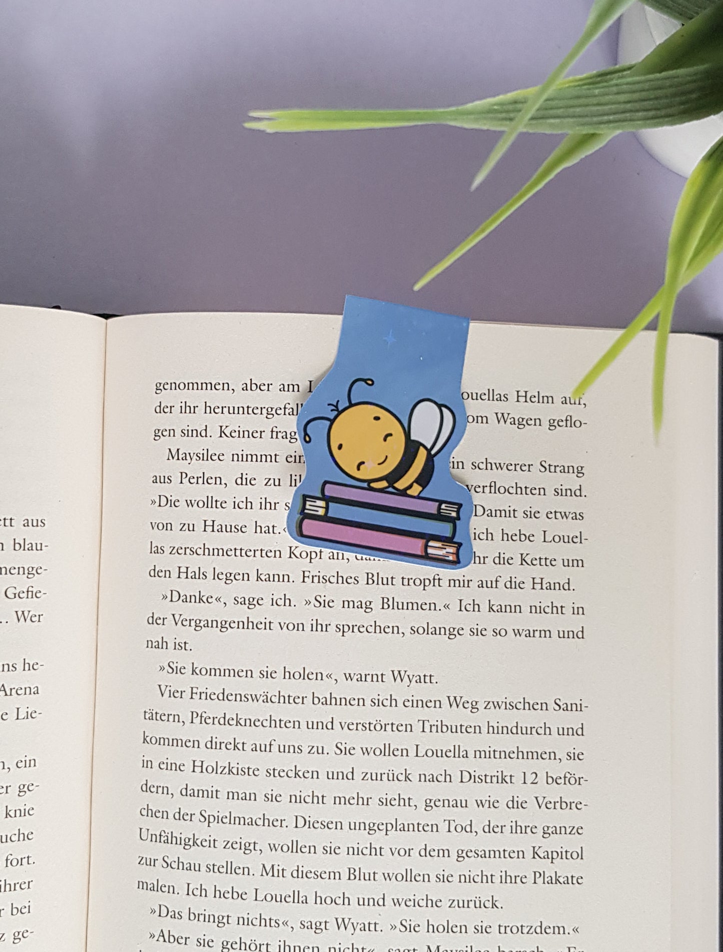 magnetic bookmark Mimi the Bee