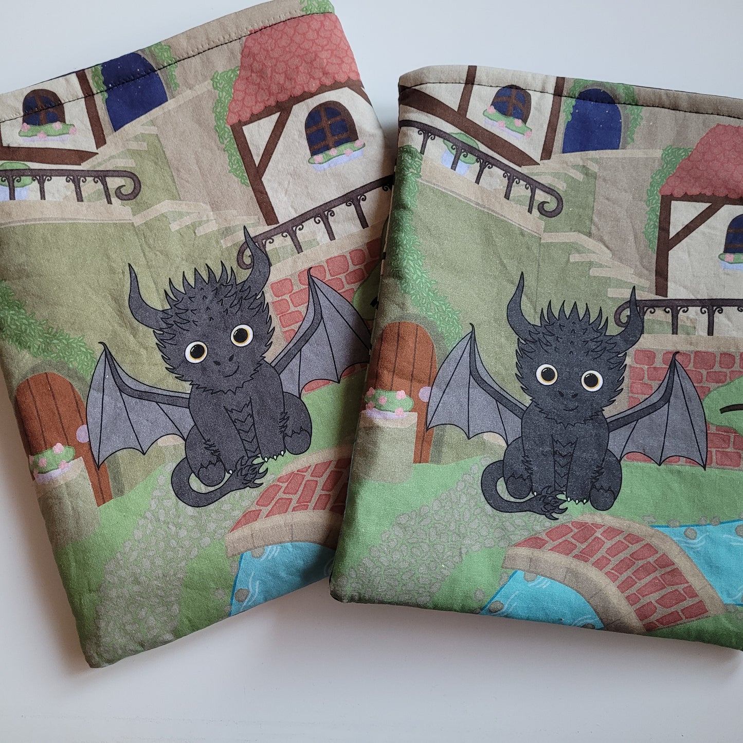 Buchtasche Taro der Drache, Buchhülle, Book sleeve